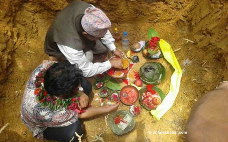 टोपबहादुरलाई अर्घाखाँचीवासीको प्रश्न– विमानस्थल कहिले बन्छ ?