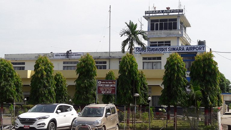 ‘भिजिबिलिटी’ नपुगेपछि आजको सिमरा उडान सबै बन्द