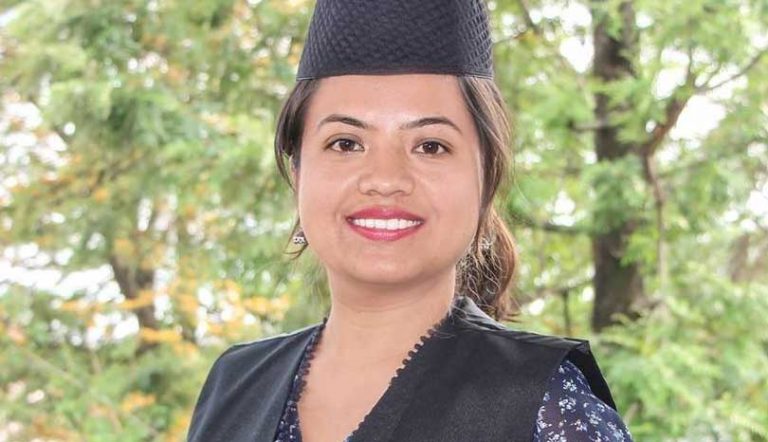 गगन थापाविरुद्ध उम्मेदवारी घोषणा गर्ने सुबुना को हुन् ?