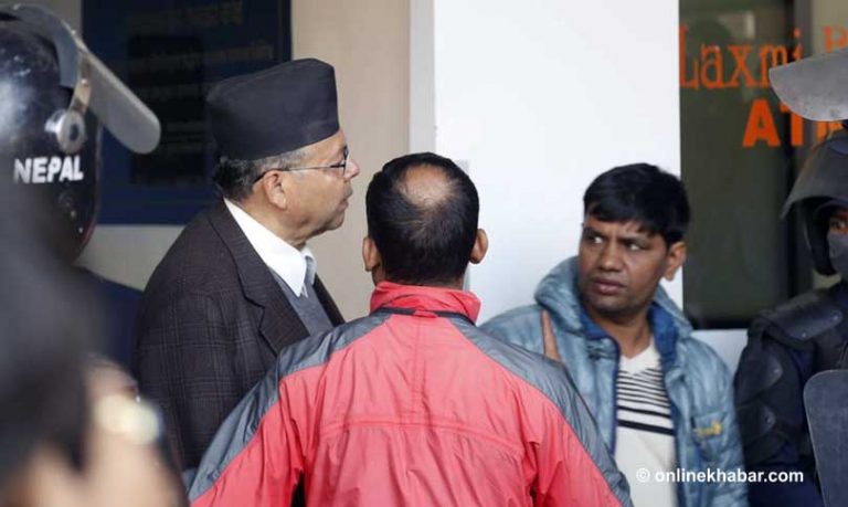 प्रचण्डपरिवारलाई समवेदना दिन चुनावी कार्यक्रम रोकेर नेताहरु काठमाडौंमा केन्द्रित