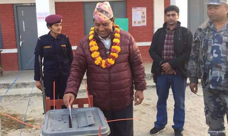 पहिलो चरण चुनावः कुन नेता कहाँबाट मतदान गर्दै ?
