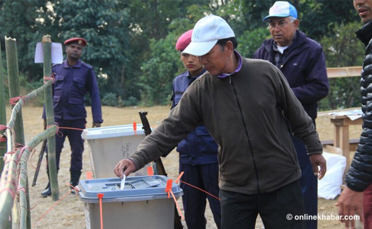 तस्वीरमा हेर्नुस् ताप्लेजुङको मतदान
