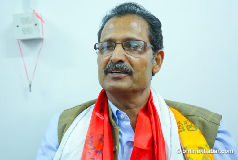 ‘भ्रष्टाचारीका चेलाले ह्याकुलाको धम्की दिने ?’