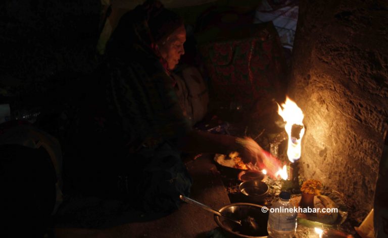 बालाचतुर्दशी मनाउनेहरुको पशुपतिमा घुइँचो