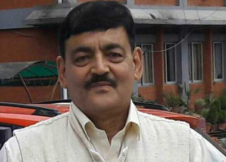 कांग्रेस प्रवेश गरेकै भोलिपल्ट राठोरले पाए टिकट