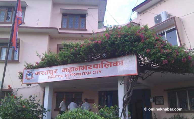 भरतपुर महानगरभित्र स्कुल बस निर्देशिका कार्यान्वयन गर्न निर्देशन