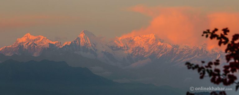 नलाङबाट गणेश हिमाल हेर्दा (फोटो फिचर)
