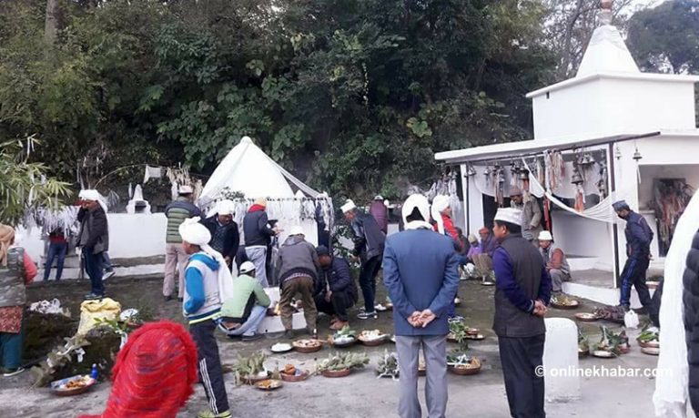 सौका समुदायले देउँसीभैलो खेलेर आज गबला पर्व मनाउदै
