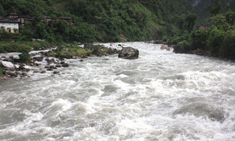 जलविद्युतमा विदेशी परामर्शदाताको एकाधिकारः आयोजनाहरु लम्बिएको लम्बियै