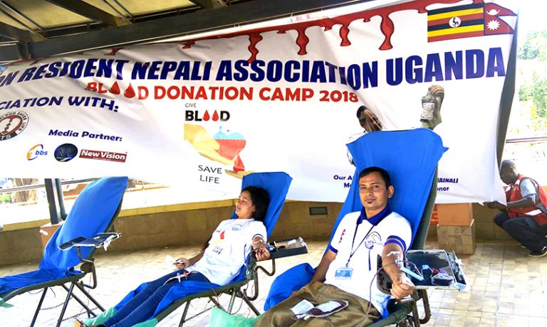 न्यूयोर्क बाट यूगान्डा पुगेर मैनालीले गरे १६१ औं पटक रक्तदान