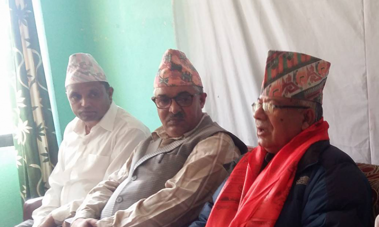 चैत महिनाभित्रै एमाले र माओवादीबीच एकता हुन्छ : माधव नेपाल