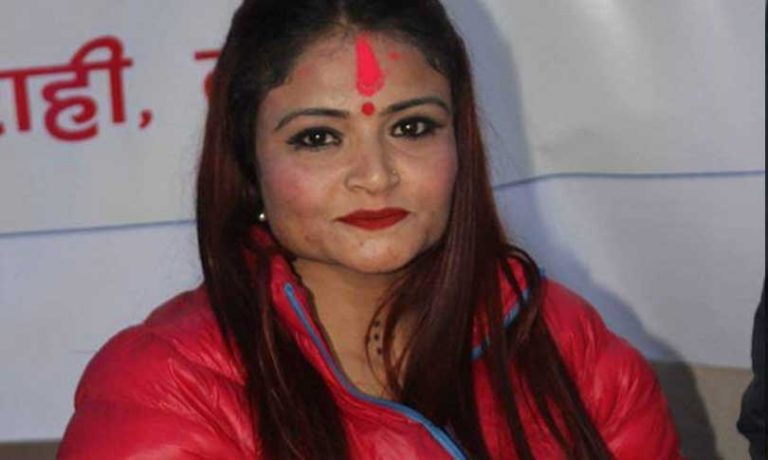 धरौटी बुझाउन नसकेपछि कलाकार रोमा जेल चलान