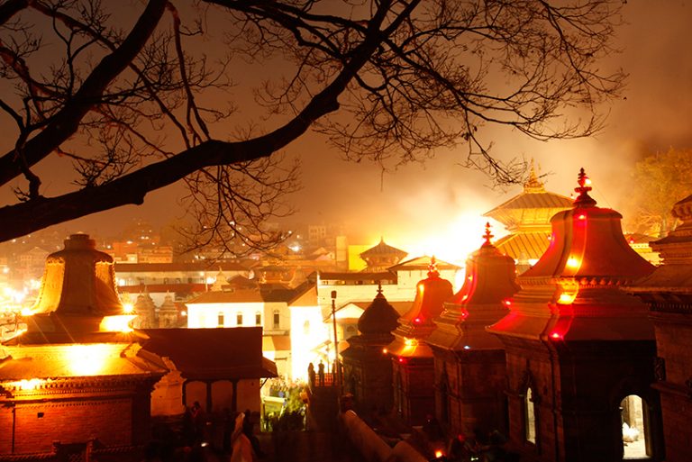 के मन्दिर तथा मूर्ति पूजा हिन्दू धर्मको अभिन्न अंग हो ?