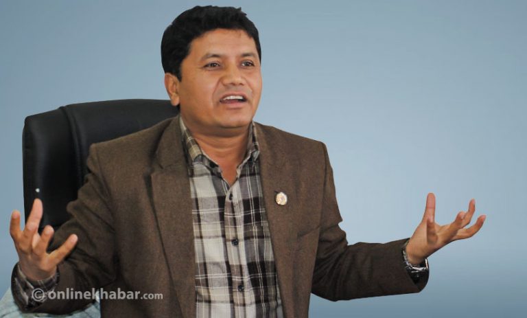 पर्यटनमन्त्री अधिकारीको दृढता : फेवाताल मिचेर बनाइएका सबै संरचना हटाउँछु