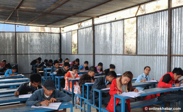भूकम्पपीडित विद्यार्थी : टहरोमै बास, टहरोमै जाँच