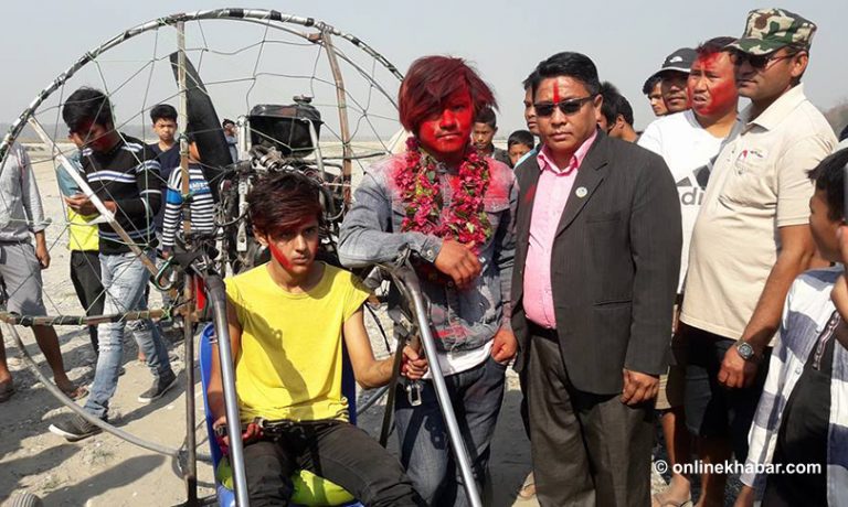 दुई दिनको प्रयासमा चेपाङ युवाले उडाए ‘प्यारा मोटर’