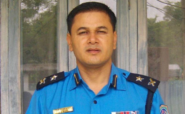 साढे ३३ केजी सुन प्रकरणः ‘फरार’ डिएसपीलार्इ पक्रन सर्कुलर जारी भएपछि सम्पर्कमा