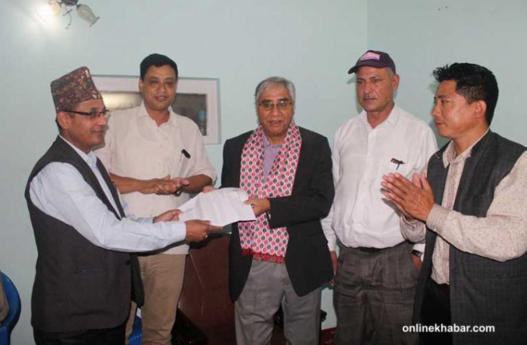 हेटौंडाका एमाले सांसद मागपत्र बोकेर देउवाको चरणमा !