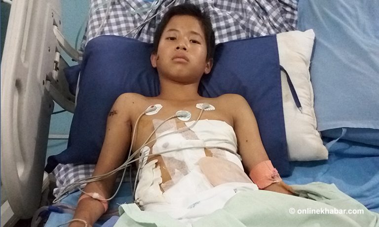 अस्पतालको शैय्यामा छटपटाउँदै गाइघाट बम विष्फोटका घाइते