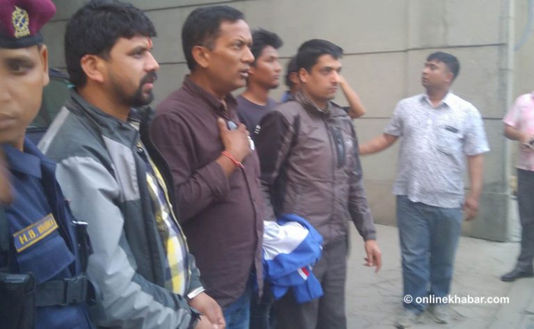 चलचित्र निर्माता वाग्लेको साथबाट बरामद नोट जाली भएको पुष्टि