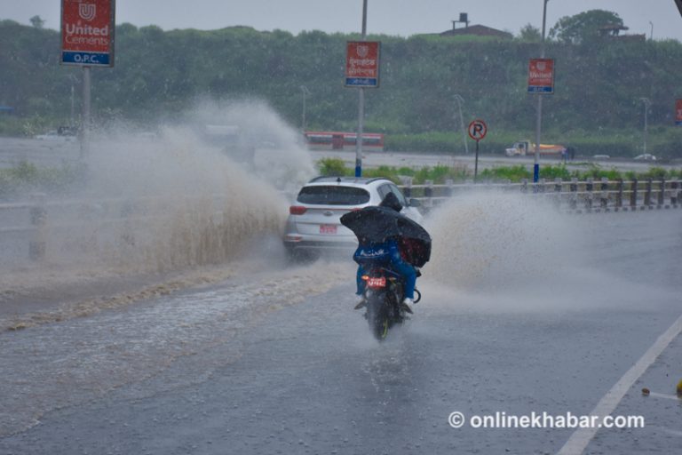 देशभर फैलियो मनसुनी वायु, अझै दुई दिनसम्म वर्षा हुन्छ : मौसमविद्