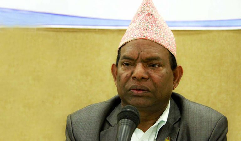 कोरोनाले भन्दा आत्महत्याले धैरैको ज्यान लियोः लालबाबु पण्डित