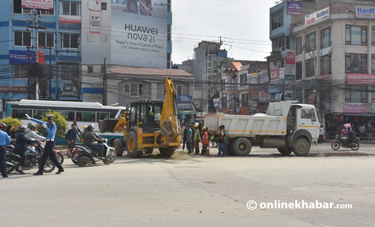 काठमाडौंमा राति ८ बजेअघि ट्रिपरलाई प्रवेश निषेध