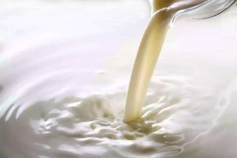 मकवानपुरमा खुला दूध बेच्न नपाइने, जिल्ला प्रशासनले लगायो प्रतिबन्ध