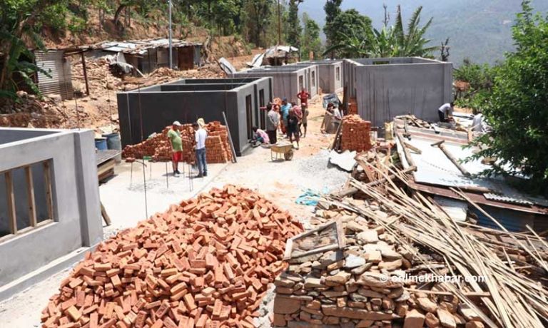 गाउँ जादैनन् प्राविधिक, फोटो खिचेर लगेपछि किस्ता सिफारिस
