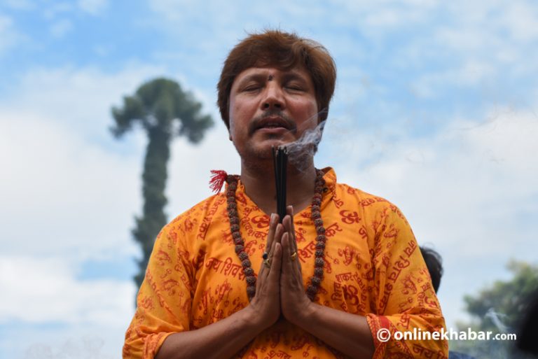 साउनमा दिपकको ‘सोमबारे ब्रत’