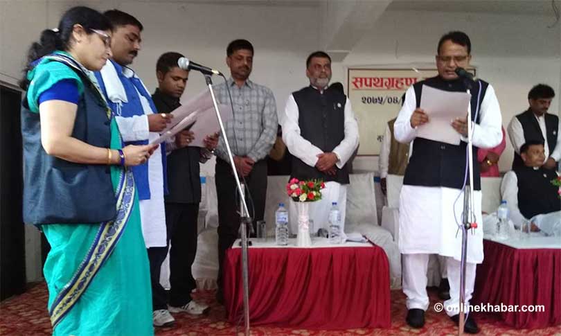 प्रदेश २ का तीन राज्यमन्त्रीले सपथ लिए