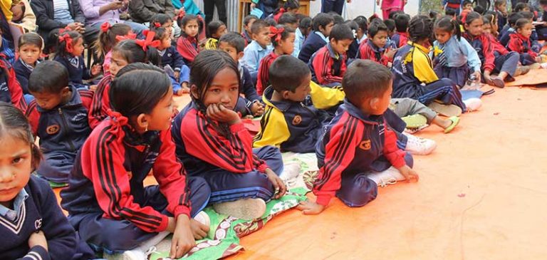 सिन्धुपाल्चोकमा साढे ५ सय बालबालिका विद्यालय बाहिरै