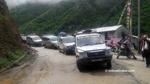 हेटौंडा-काठमाडौं जाँदा वैकल्पिक सडक प्रयोग गर्न आग्रह