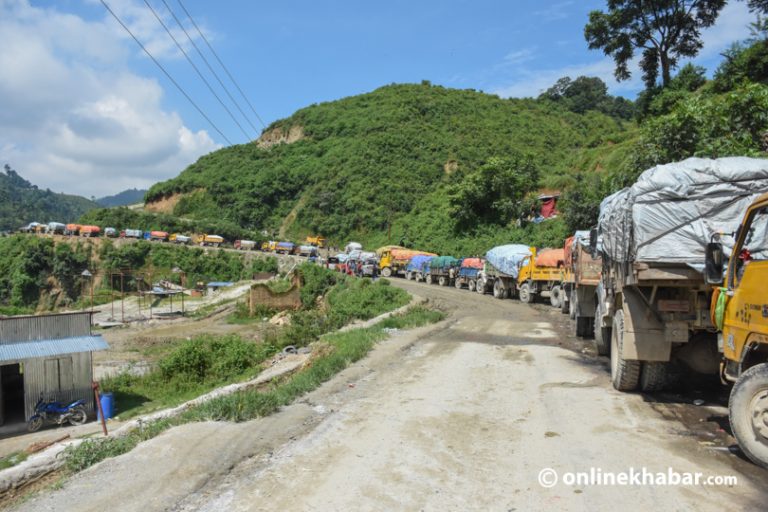 बञ्चरेडाँडा जाने फोहोरका गाडीलाई ककनीमा १५ सय प्रवेश शुल्क