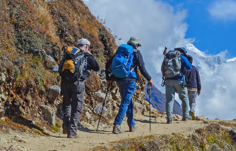 ट्रेकिङ जाने हो ? यसरी गरौं रोमाञ्चक यात्राको तयारी