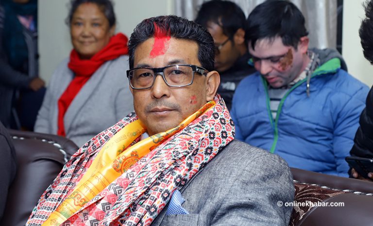 मनाङेलाई सरकारको बधाई, प्रतिपक्षीले भने– दुःख लाग्यो