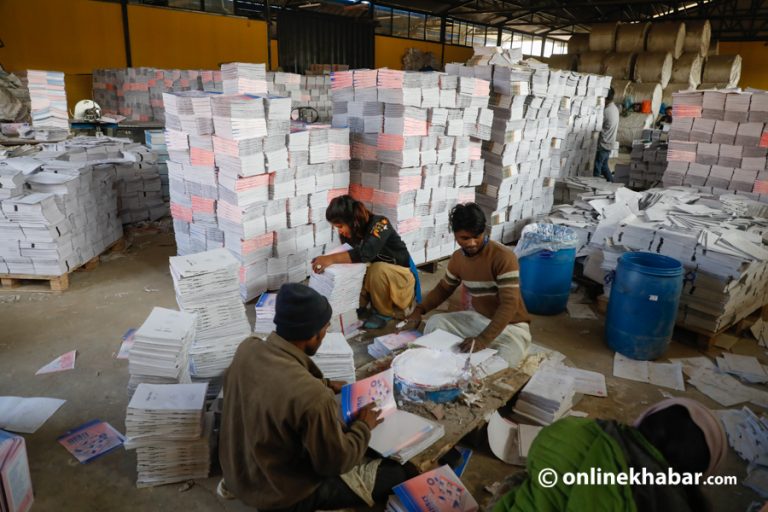 जनकशिक्षा सामग्री केन्द्रले भन्यो : शैक्षिकसत्र अगावै देशभरका विद्यालयमा पाठ्यपुस्तक