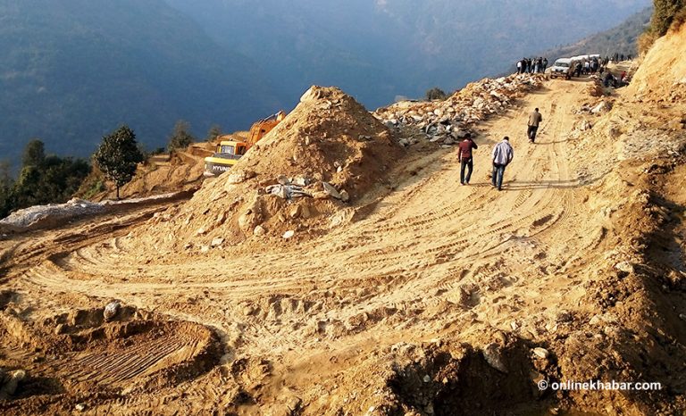 किमाथांका नाका खोल्न माग गर्दै प्रधानमन्त्रीलाई ज्ञापनपत्र