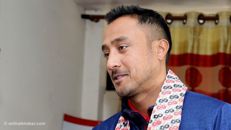ओपनिङको चुनौती लिन तयार छु – पारस खड्का