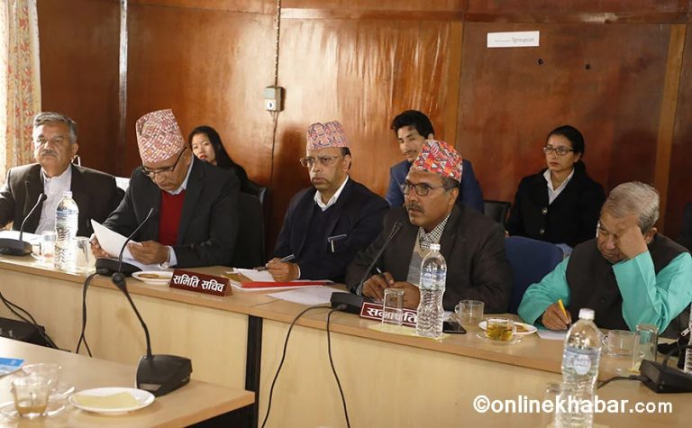 ‘टेलिकमको फोरजी सेवा विस्तारमा अनियमितता’