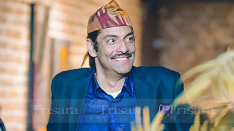 मध्यरातमा पूर्वयुवराज पारसको गाडीको ठक्करले गोरु मर्‍यो