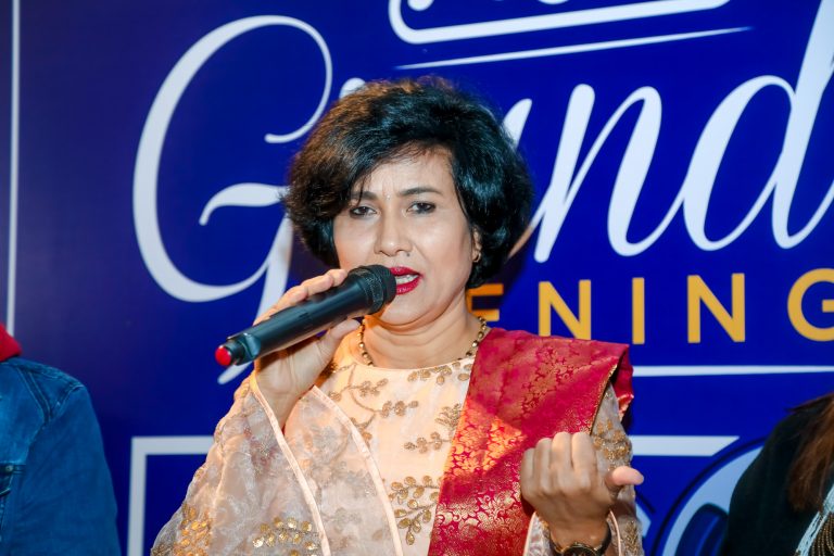 ‘राजनीति’ गरेपछि केन्द्रिय राजनीतिमा प्रवेश गरेँः कोमल वली