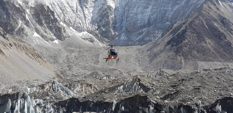सगरमाथा क्षेत्रमा हेलिकप्टर उडान प्रतिबन्ध तत्काल हटाउन माग