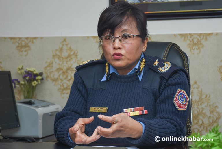 प्रथम महिला एआईजी : पहिले दाँत हेर्थिन्, अहिले प्रशासन !
