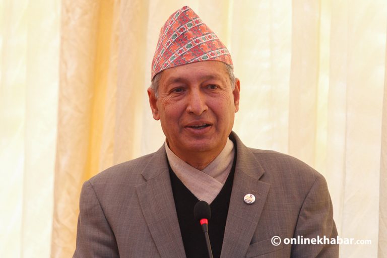 बैंकिङ प्रविधिमा पूर्ण विश्वस्त छैन : अर्थमन्त्री खतिवडा