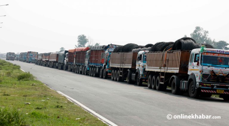 मासिक १ खर्ब ३० अर्ब आयात हुँदा १२ अर्ब मात्र निर्यात 