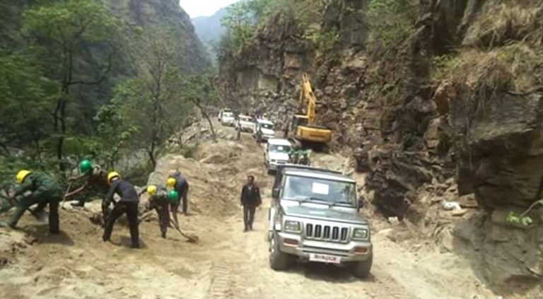 कर्णाली करिडोरको थप ३१ किमीमा गुड्न थाल्यो गाडी, स्थानीय हर्षित