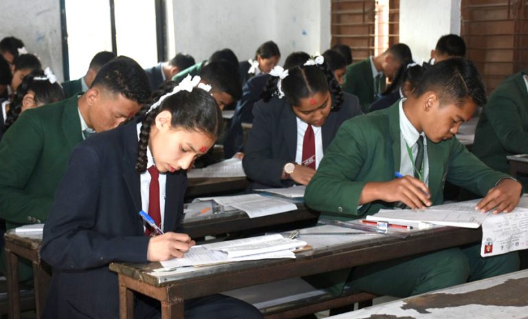 ‘एसईई नगर्ने निर्णय सही छ, सधैंलाई खारेज गरौं’