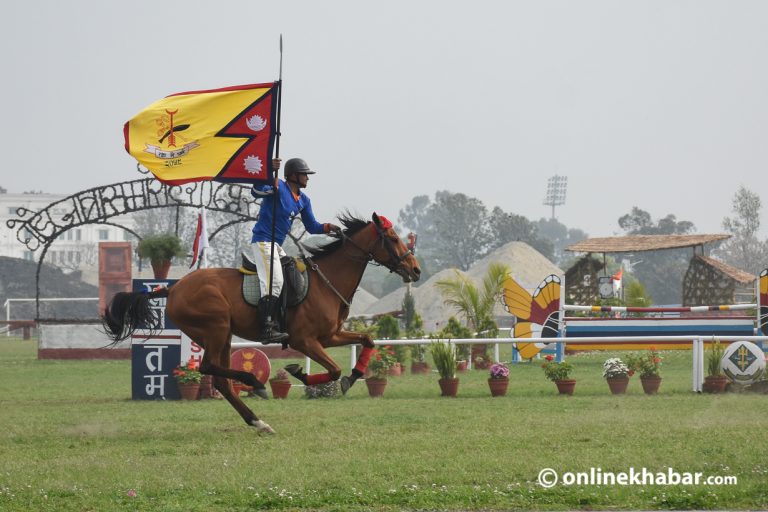 कोरोनाले घोडेजात्रा पनि प्रभावित, पाहुनाहरु बोलाइएन