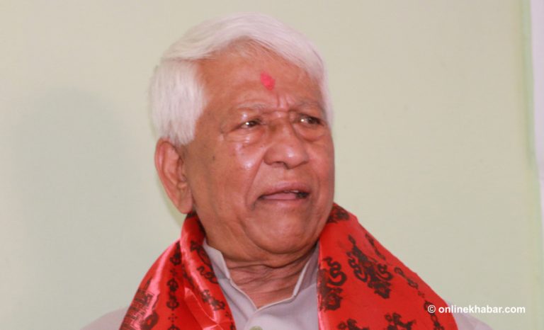 ‘अदालतभित्र यति ठूलो विग्रह देख्दादेख्दै कांग्रेस टुलुटुलु हेरेर बस्नु हुँदैन’